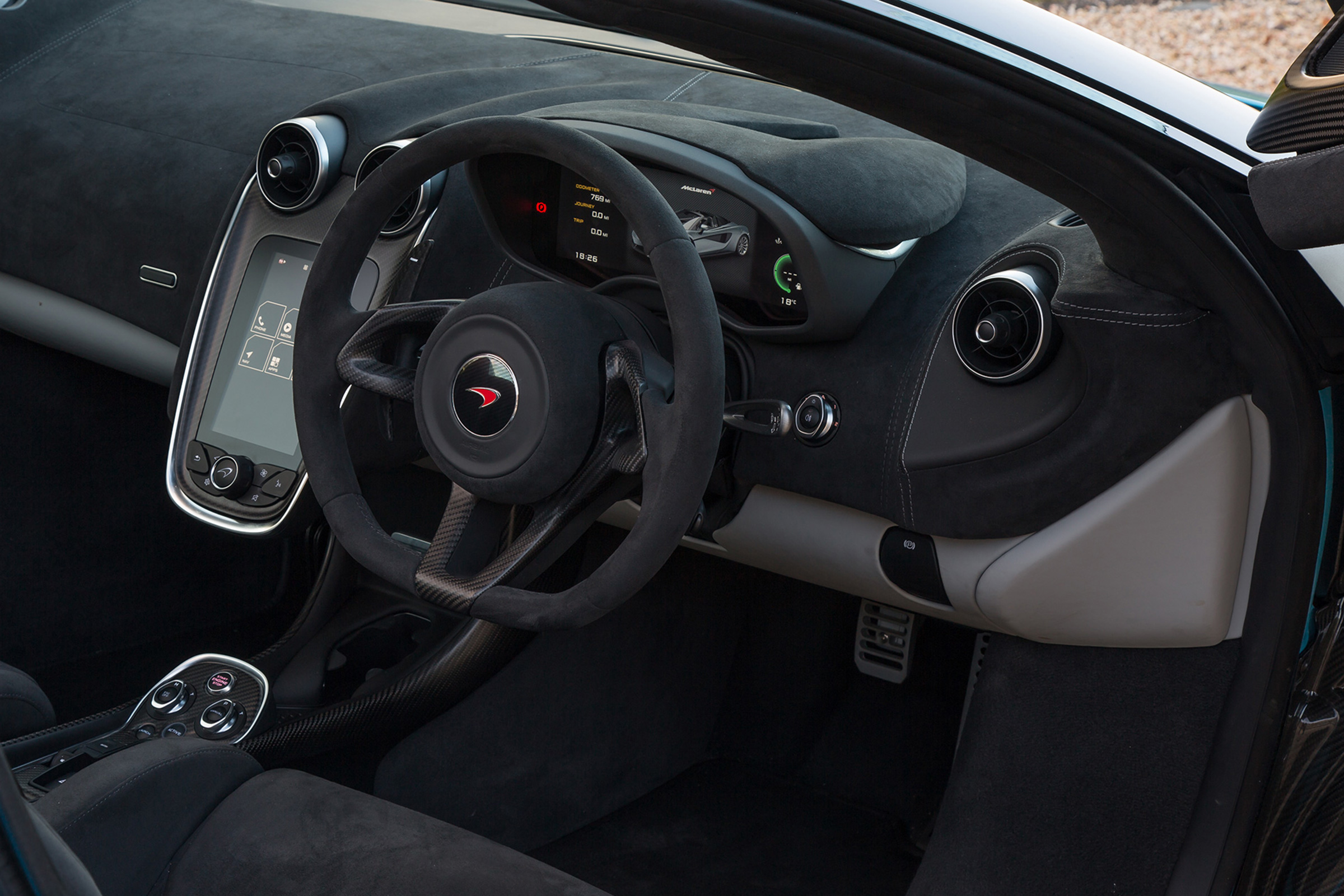 New McLaren 570S Spider - interior