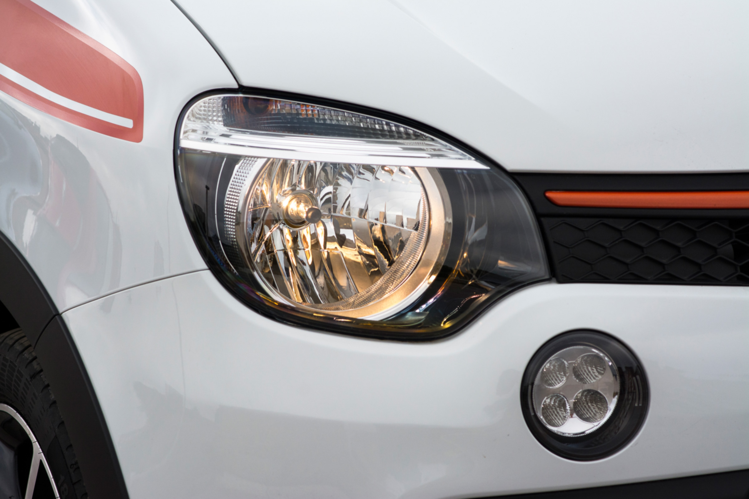 Triple test – Renault Twingo - headlight