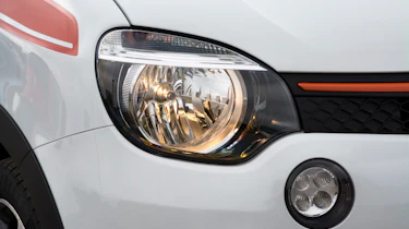 Triple test – Renault Twingo - headlight