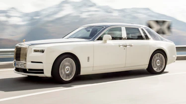 Rolls-Royce Phantom - side section action