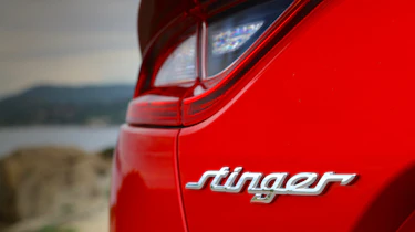 Kia Stinger - badge