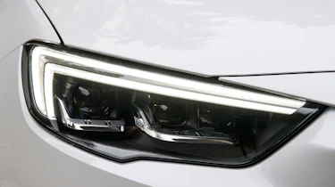 Vauxhall Insignia Country Tourer - headlight