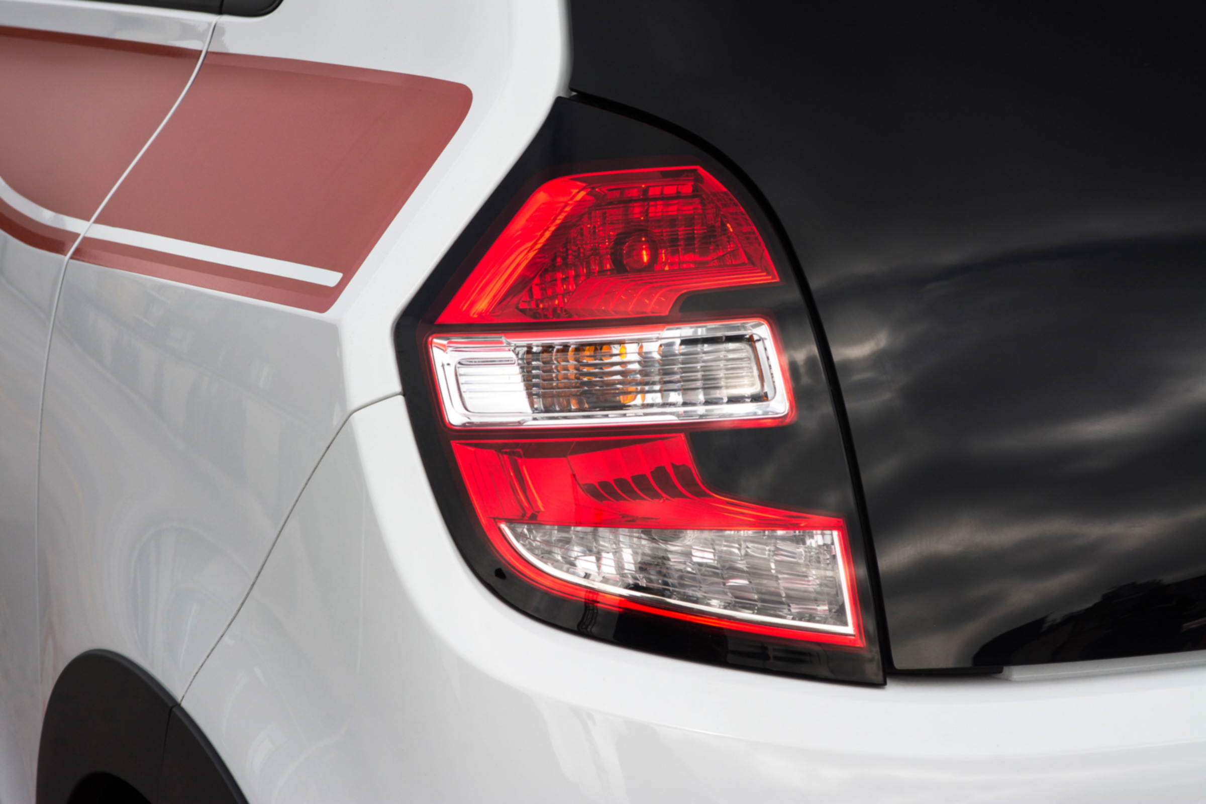 Triple test – Renault Twingo - tail light