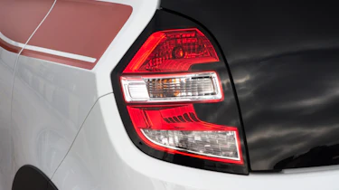 Triple test – Renault Twingo - tail light
