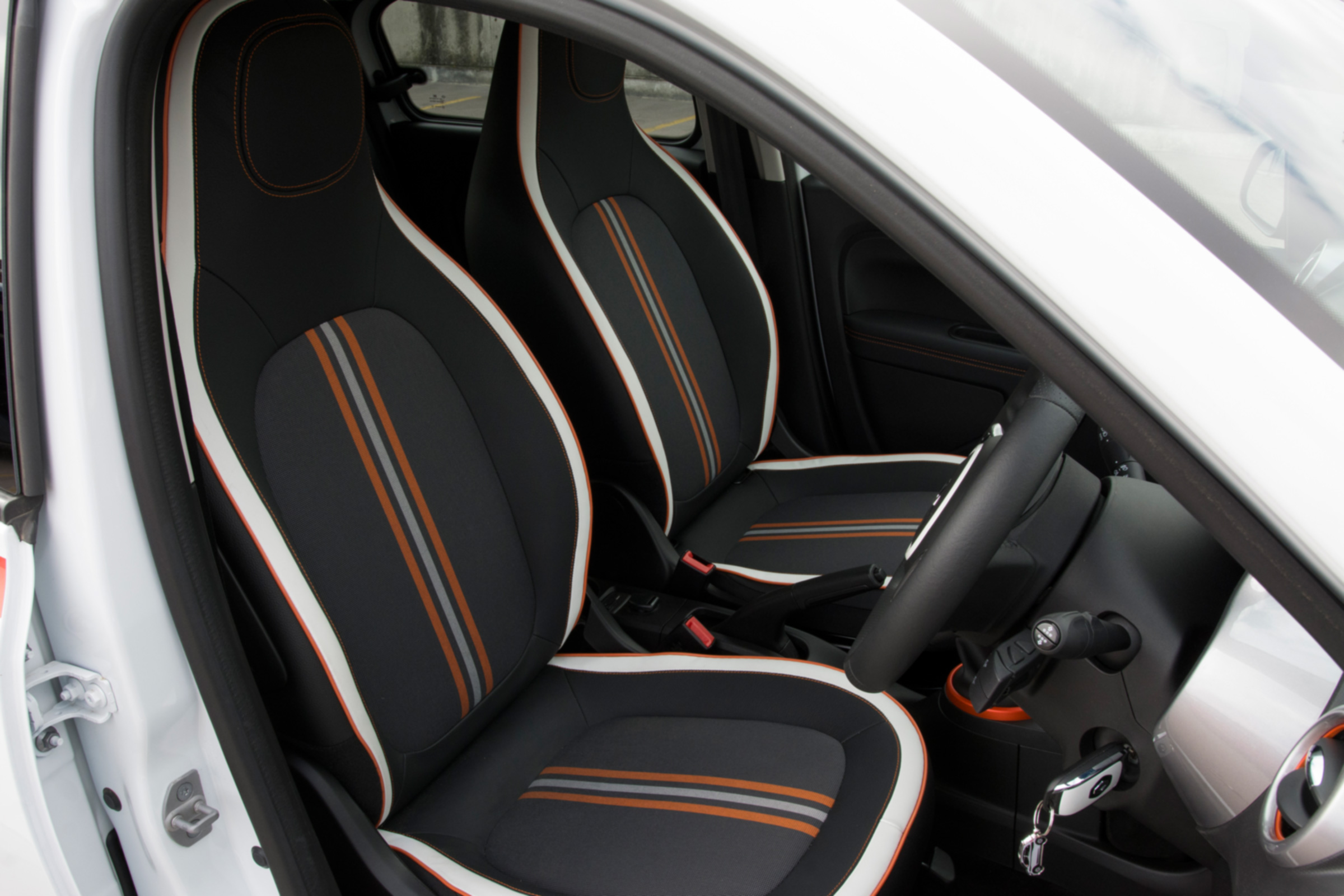 Triple test – Renault Twingo - front seats