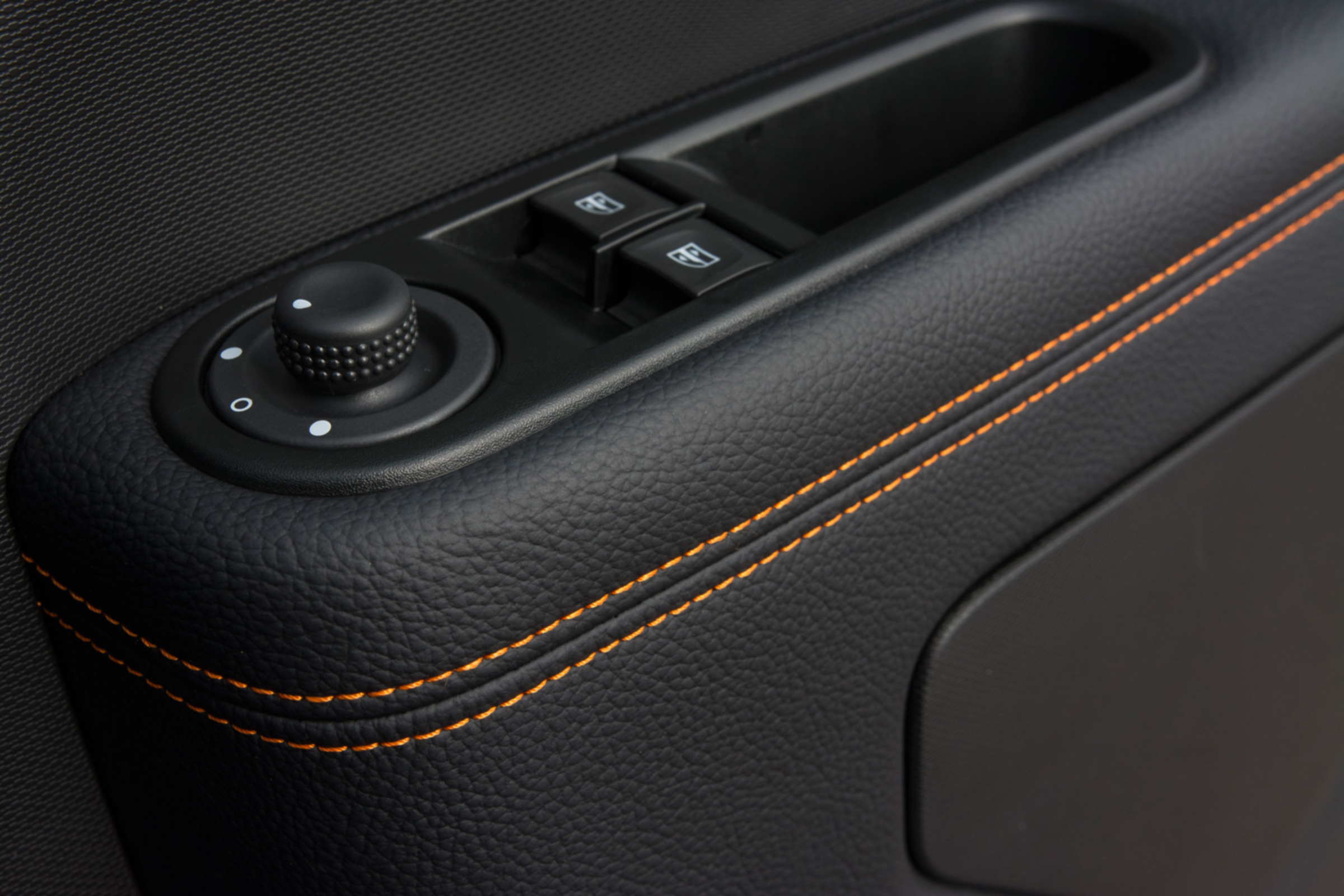 Triple test – Renault Twingo - door trim