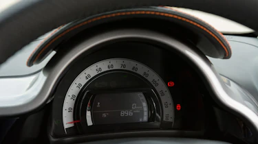 Triple test – Renault Twingo - dials