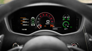 New McLaren 570S Spider - dash