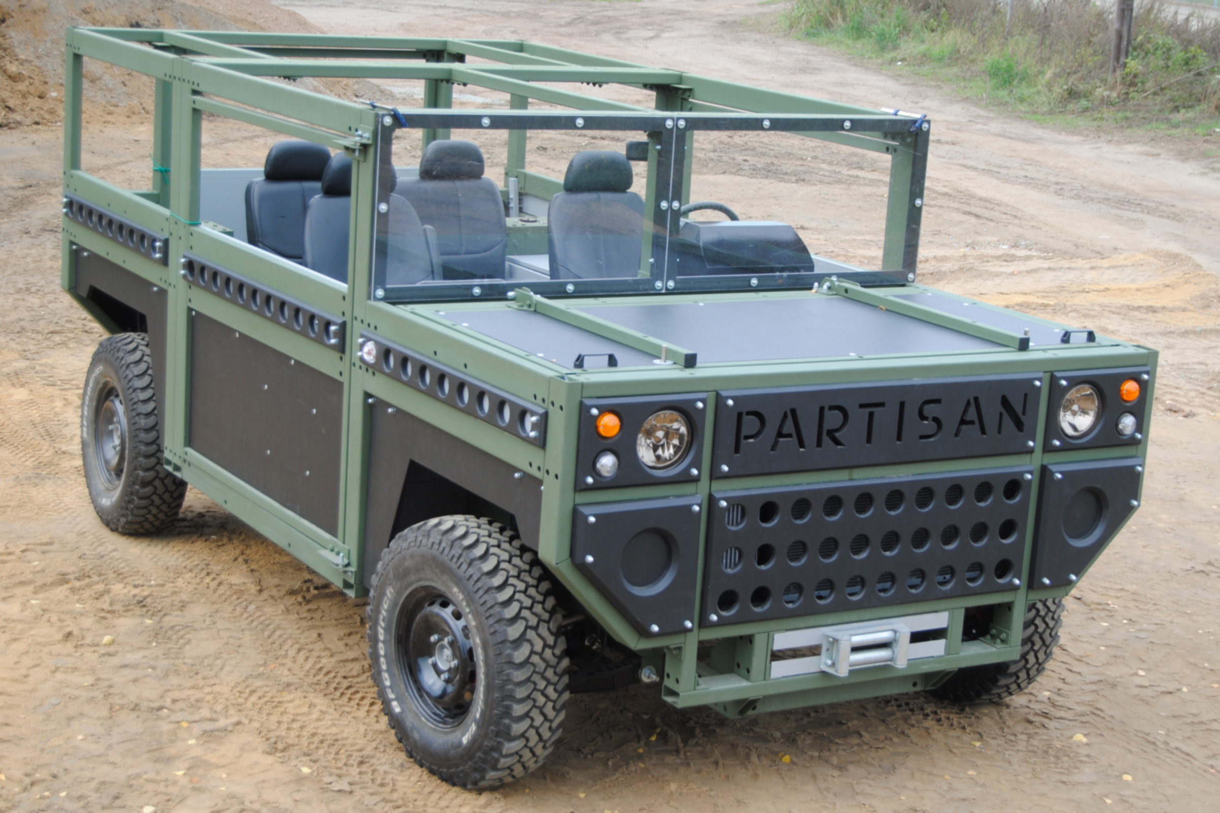 New Partisan One - top of interior