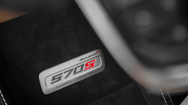 New McLaren 570S Spider - badge