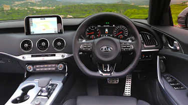 Kia Stinger - interior