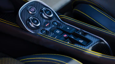 New McLaren 570S Spider - centre console