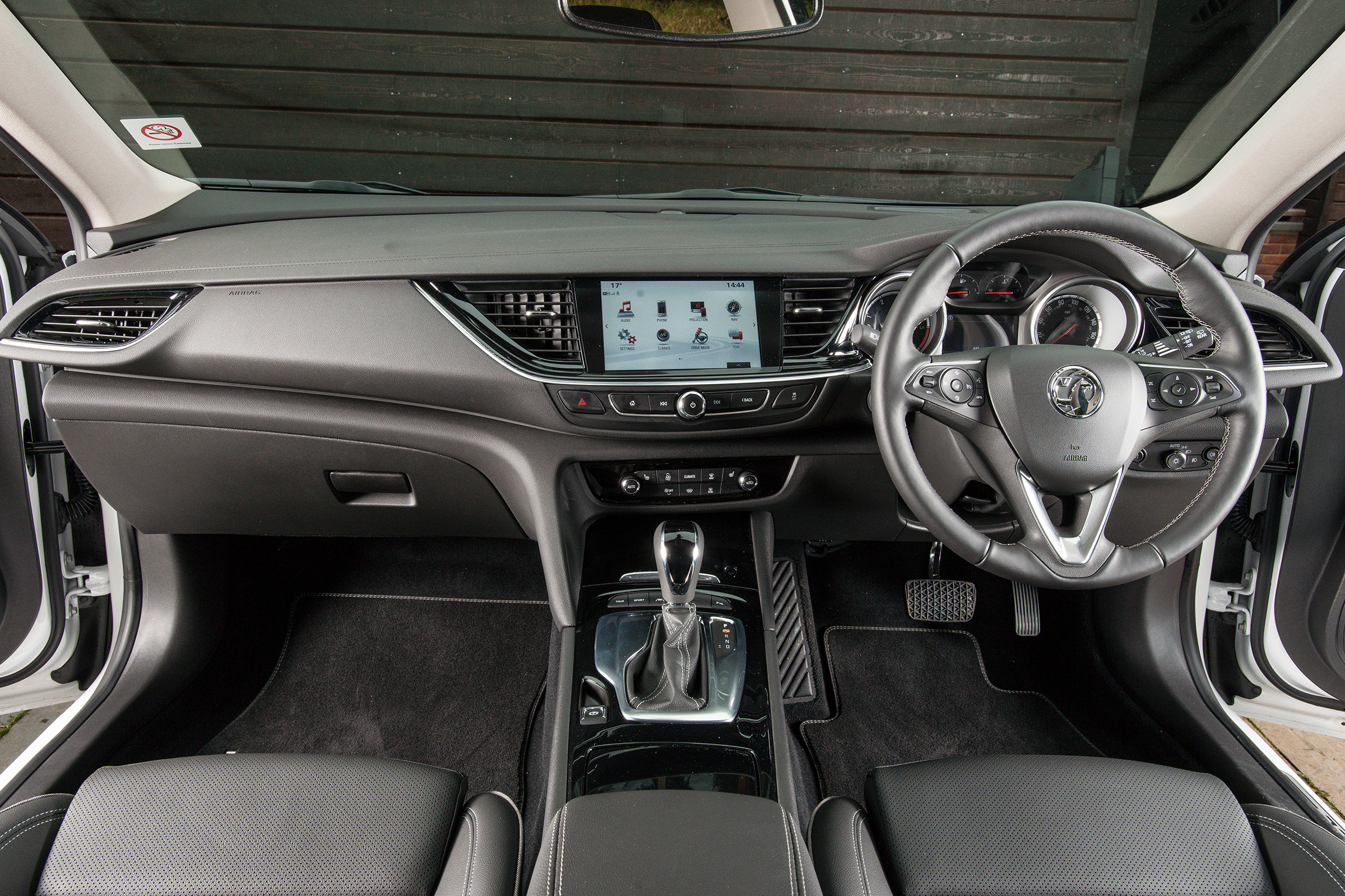 Vauxhall Insignia Country Tourer - interior