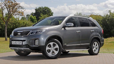Used Kia Sorento - front