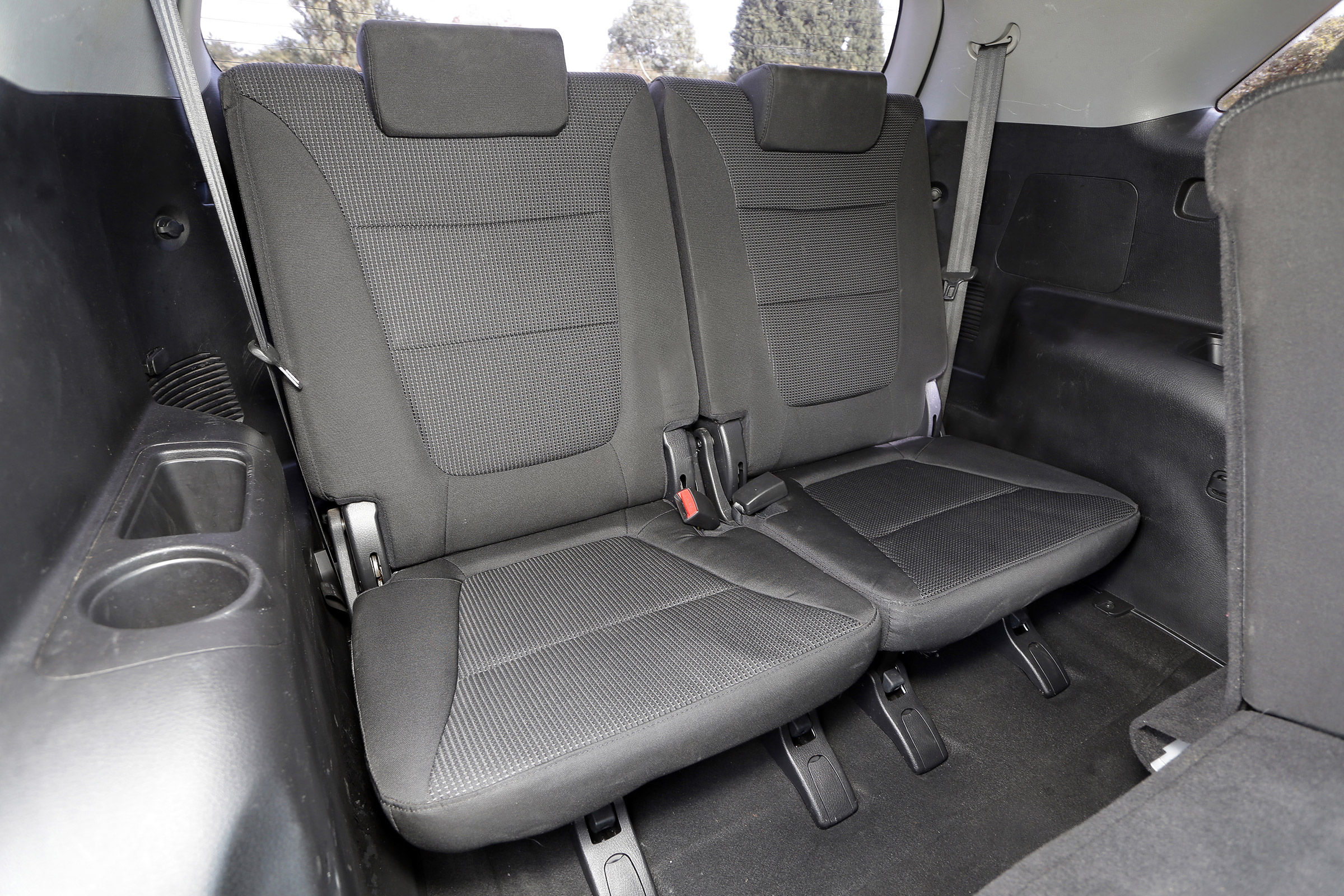 Used Kia Sorento - rear seats