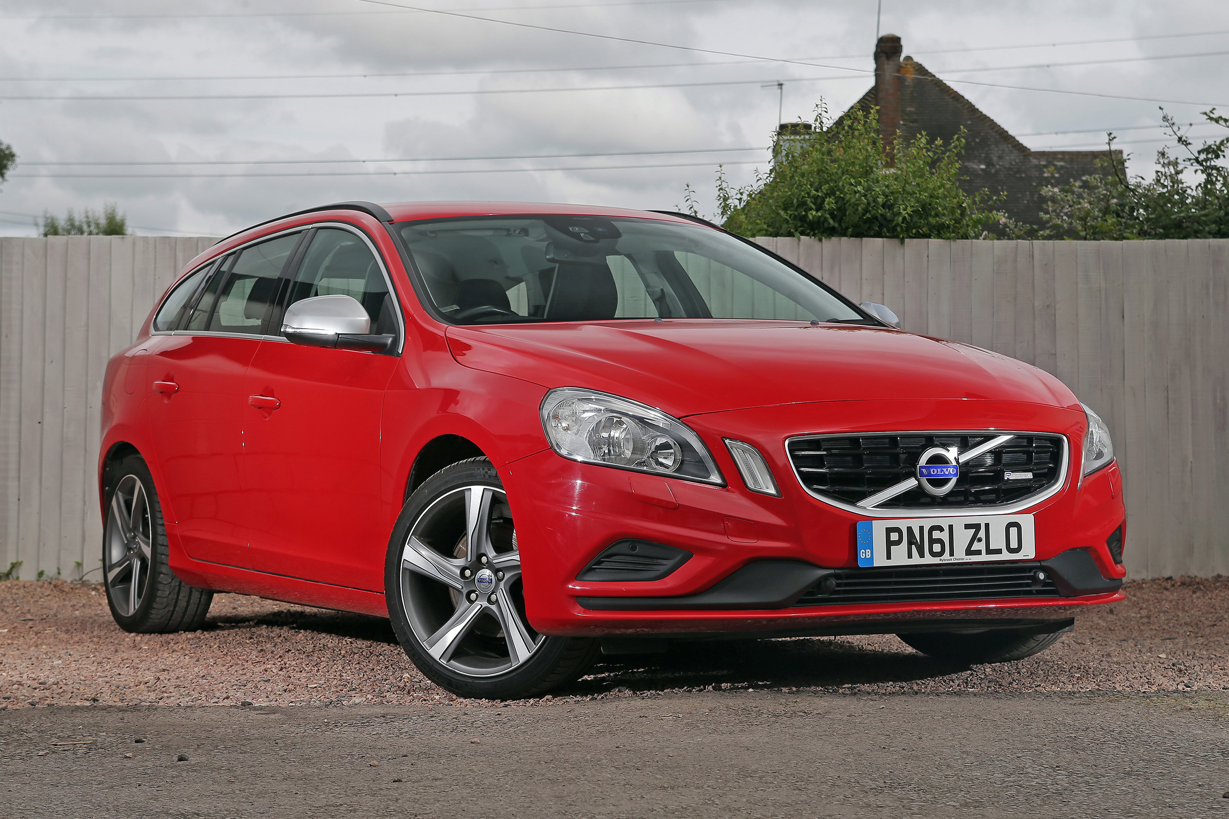 Used Volvo V60 - front