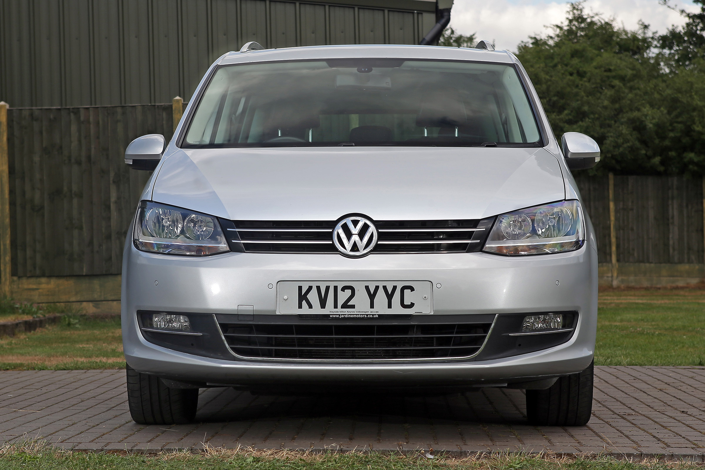 Used Volkswagen Sharan - full front