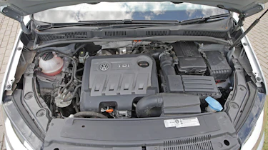 Used Volkswagen Sharan - engine