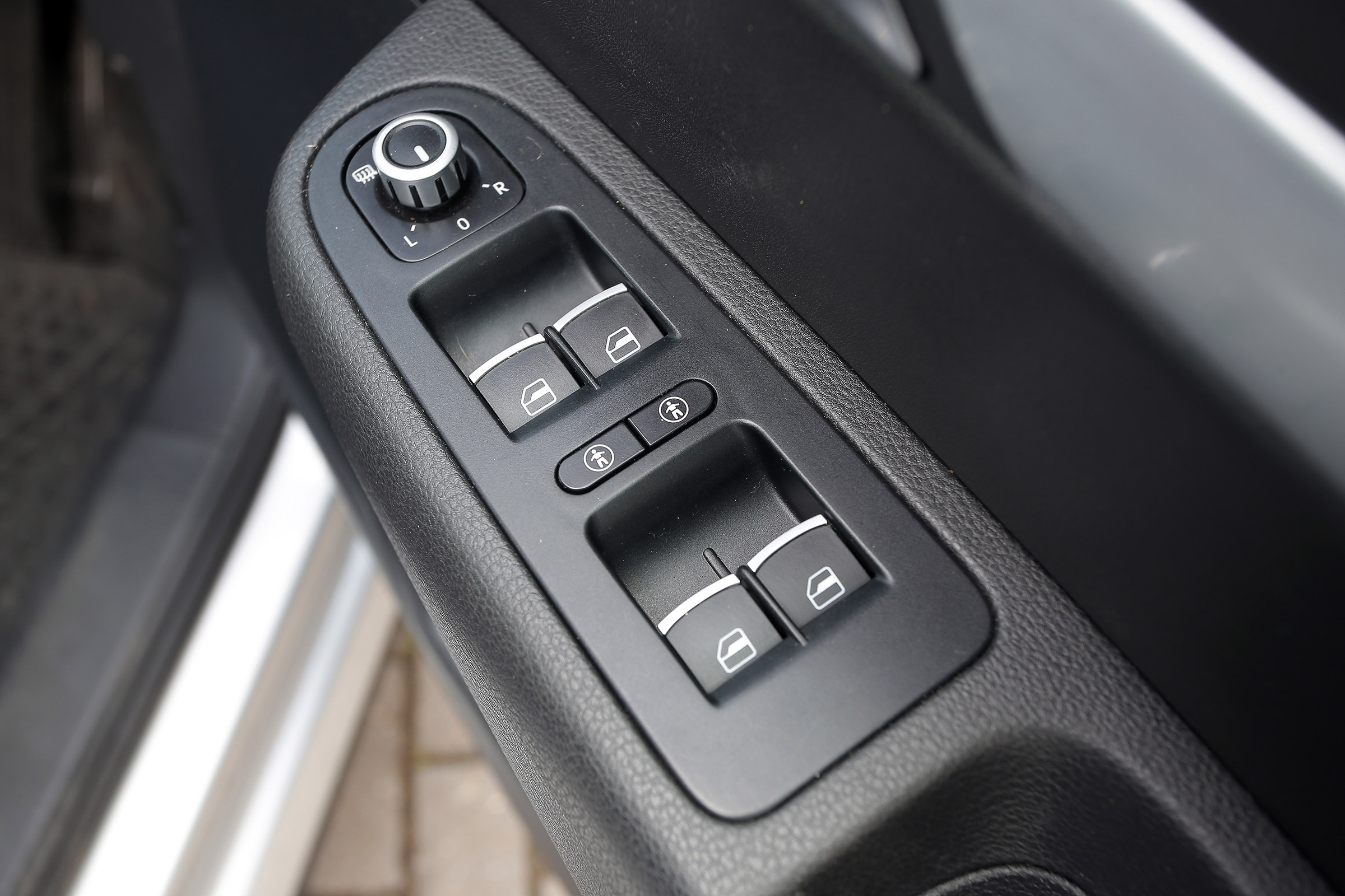 Used Volkswagen Sharan - door controls