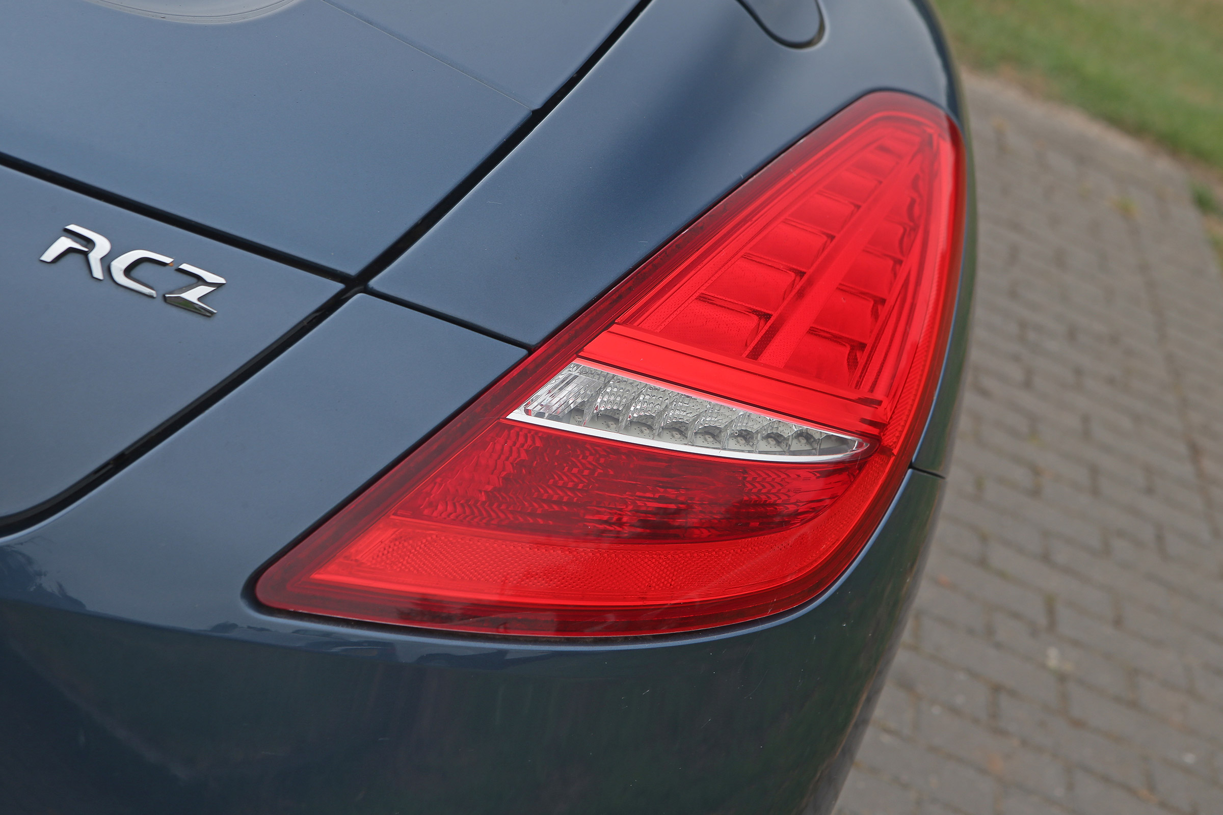 Used Peugeot RCZ - badge