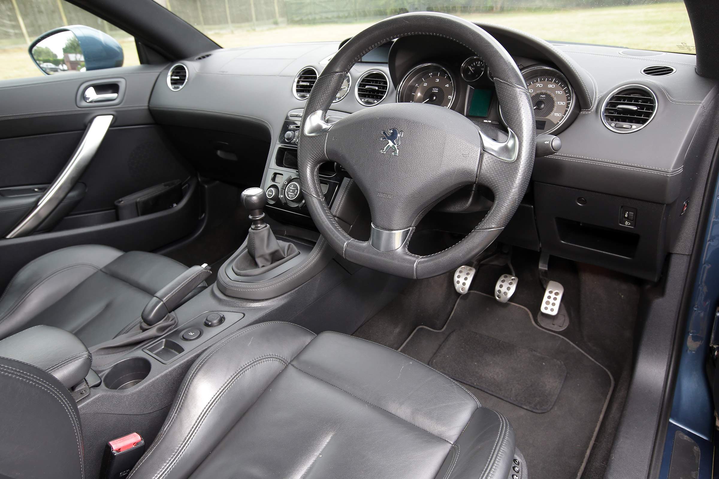 Used Peugeot RCZ - dash