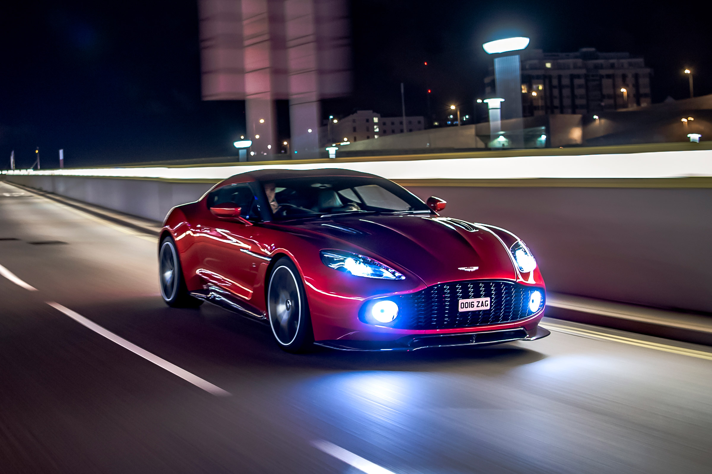 Aston Martin Vanquish Zagato - front