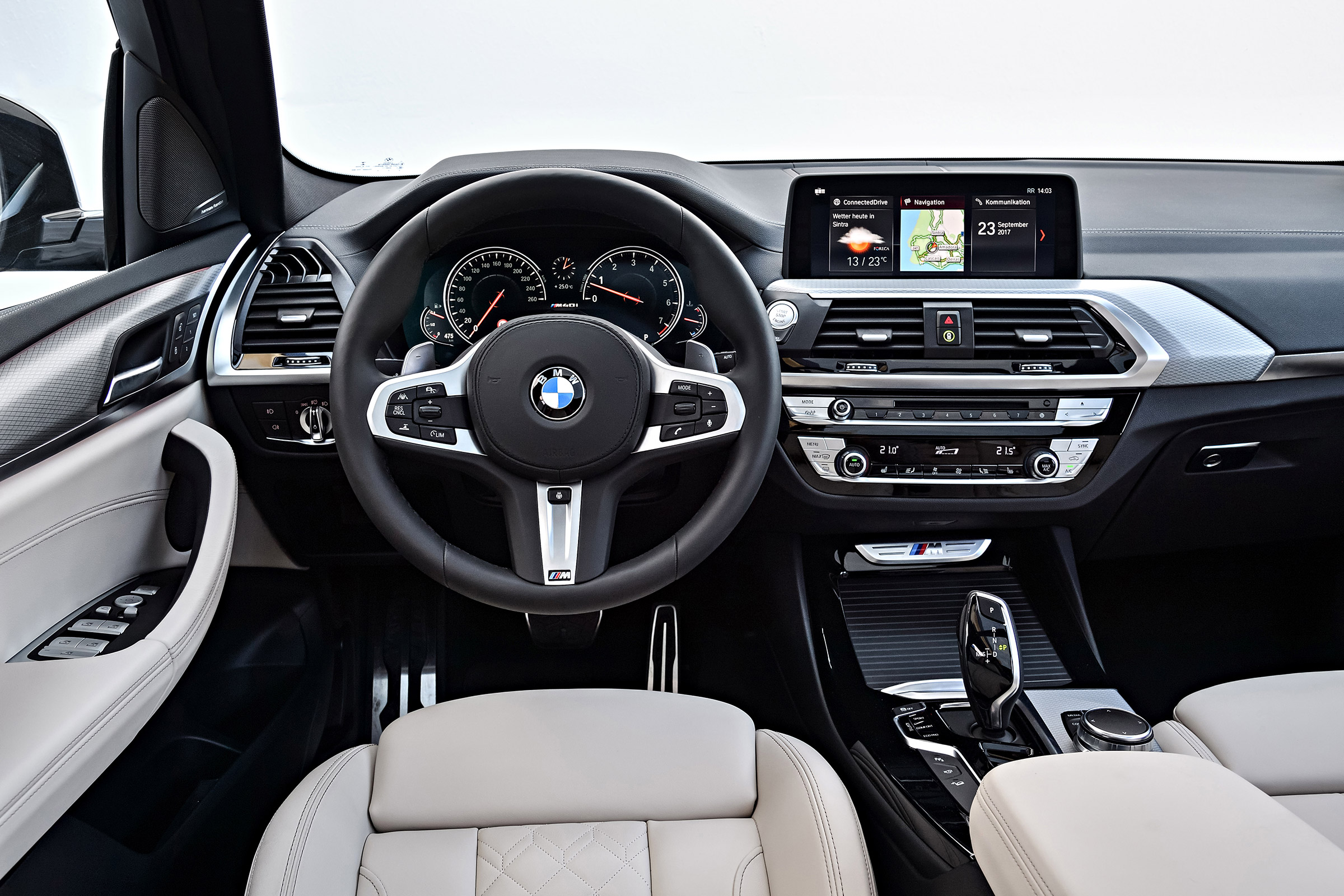 BMW X3 M40i - dash