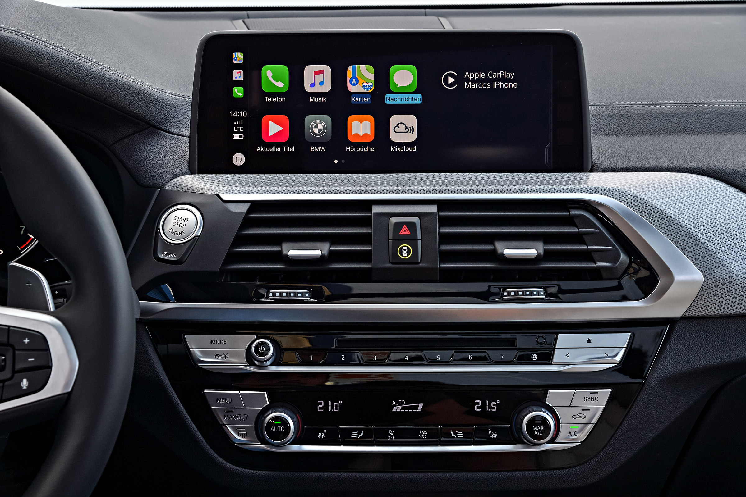 BMW X3 M40i - infotainment