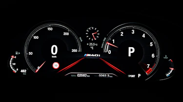 BMW X3 M40i - dials