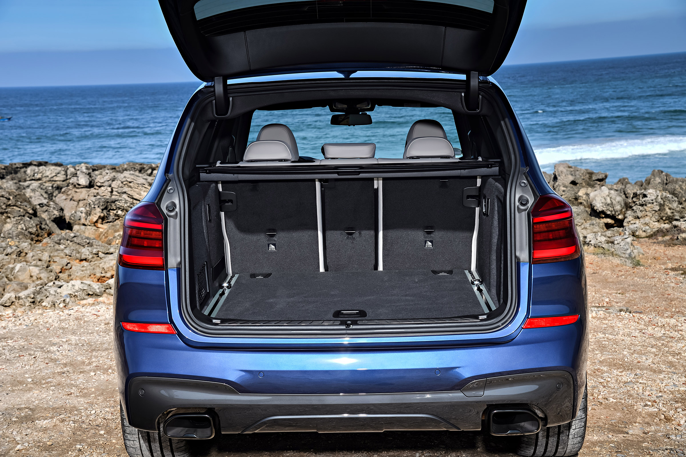 BMW X3 M40i - boot