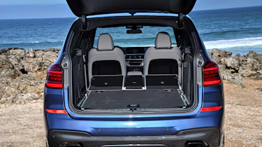 BMW X3 M40i - boot all seats down