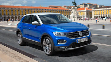 Volkswagen T-Roc - front action