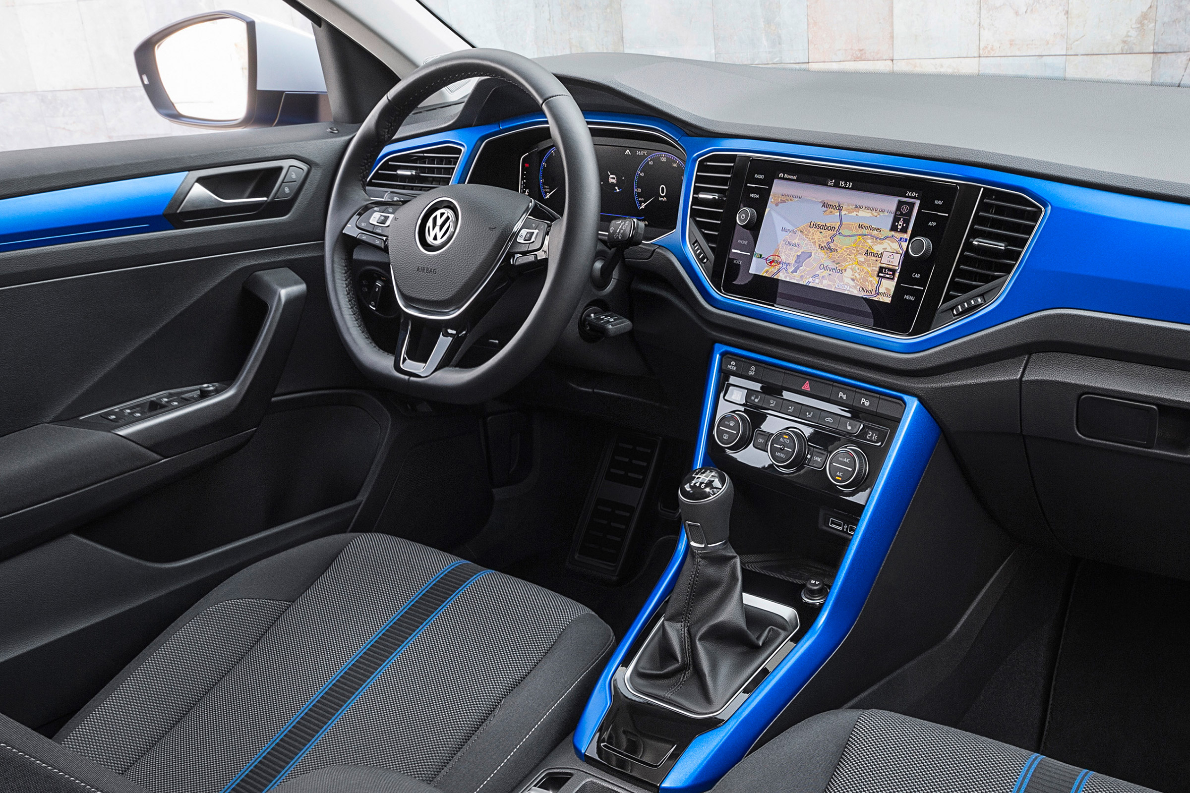 Volkswagen T-Roc - interior