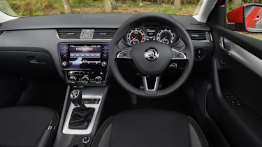 Skoda Octavia Estate 1.5 TSI - dash
