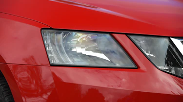 Skoda Octavia Estate 1.5 TSI - front light