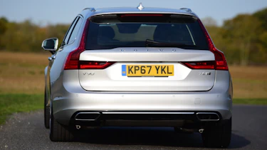 Volvo V90 T8 - rear