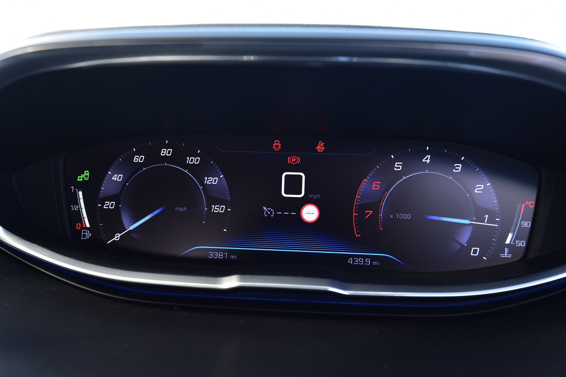 Peugeot 5008 - dials