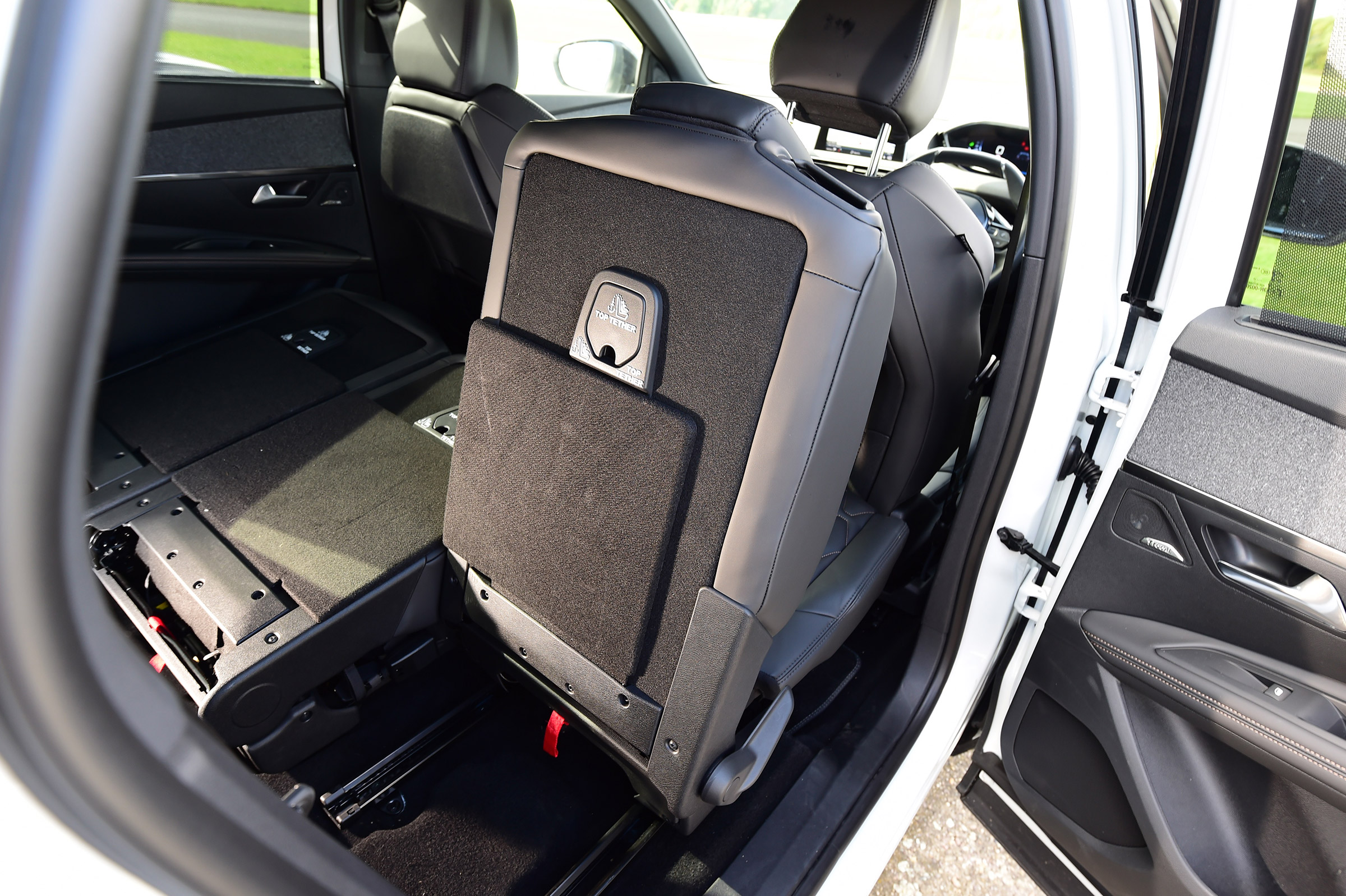 Peugeot 5008 - back seat folded