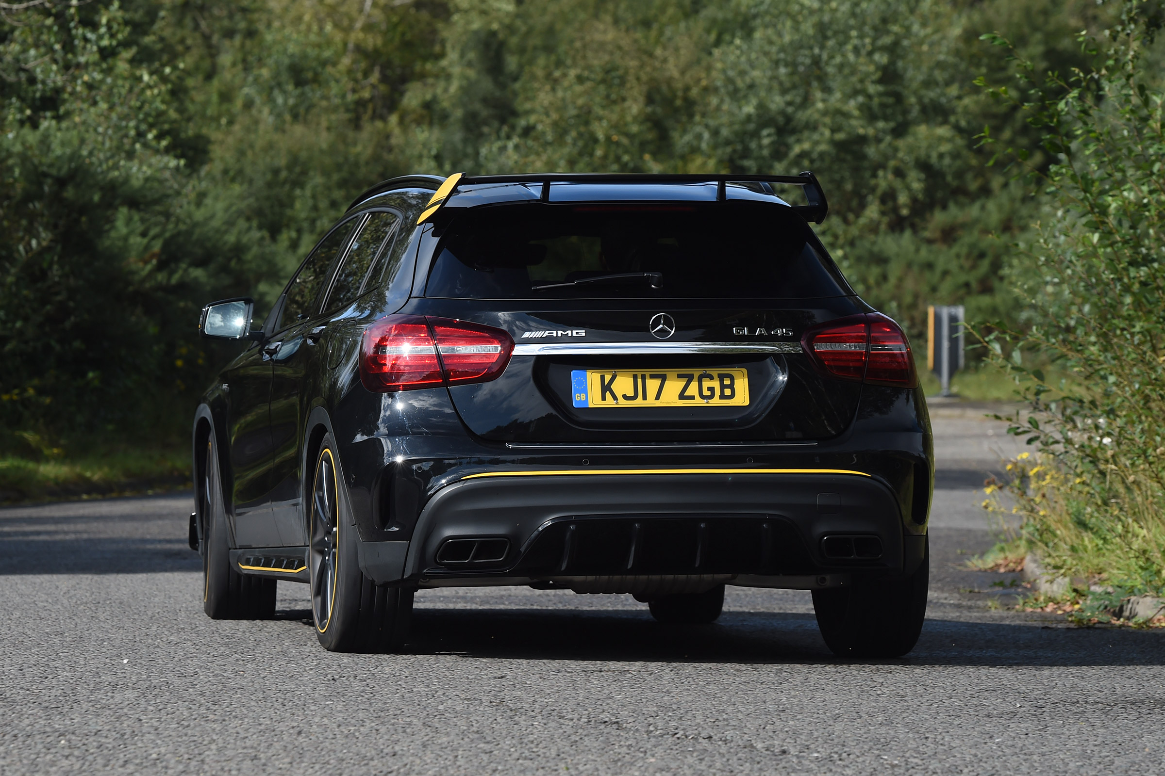 Mercedes-AMG GLA 45 Yellow Night Edition - rear