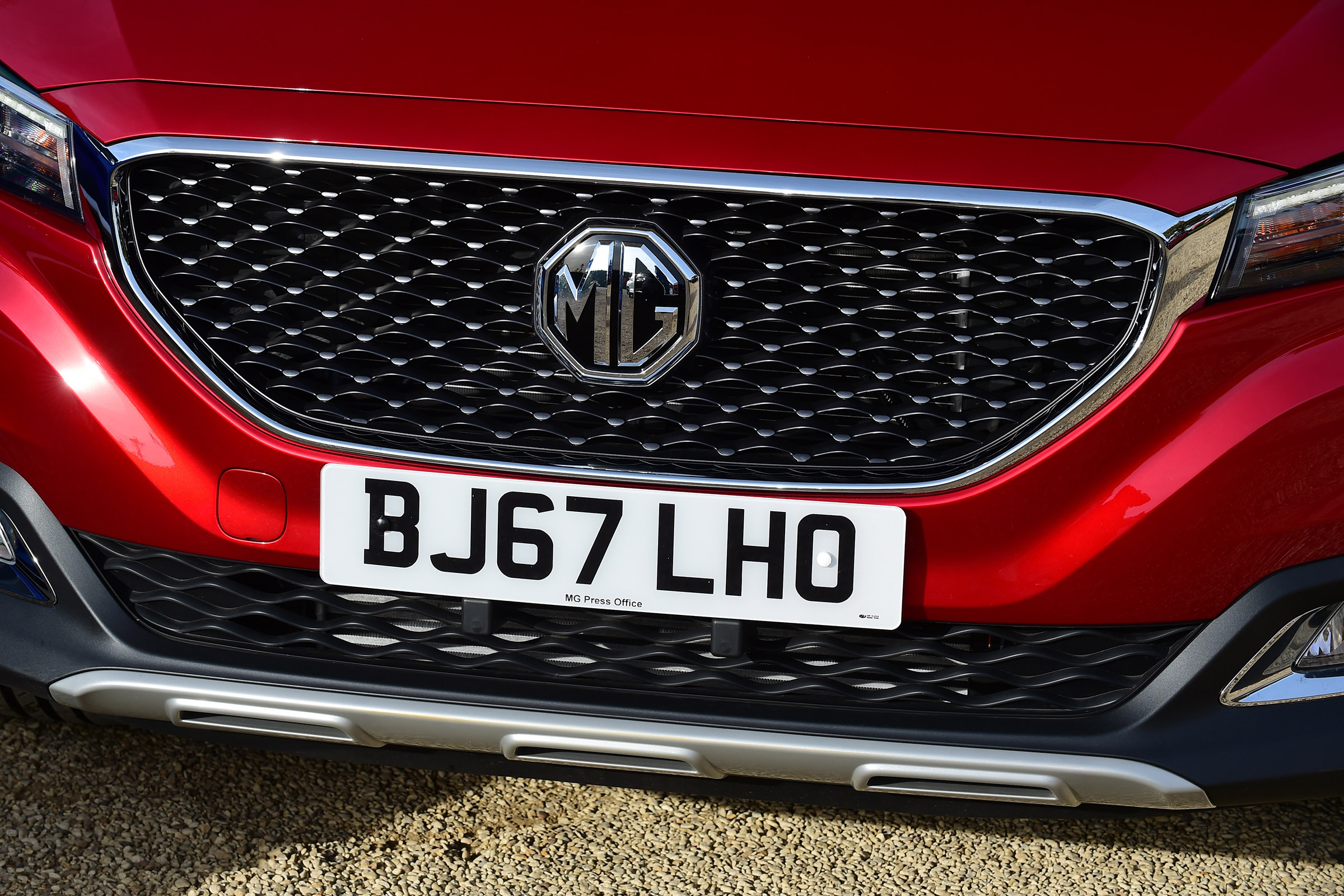 MG ZS - grille