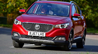 MG ZS - front cornering