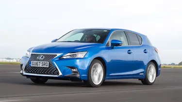 Lexus CT 200h - Front