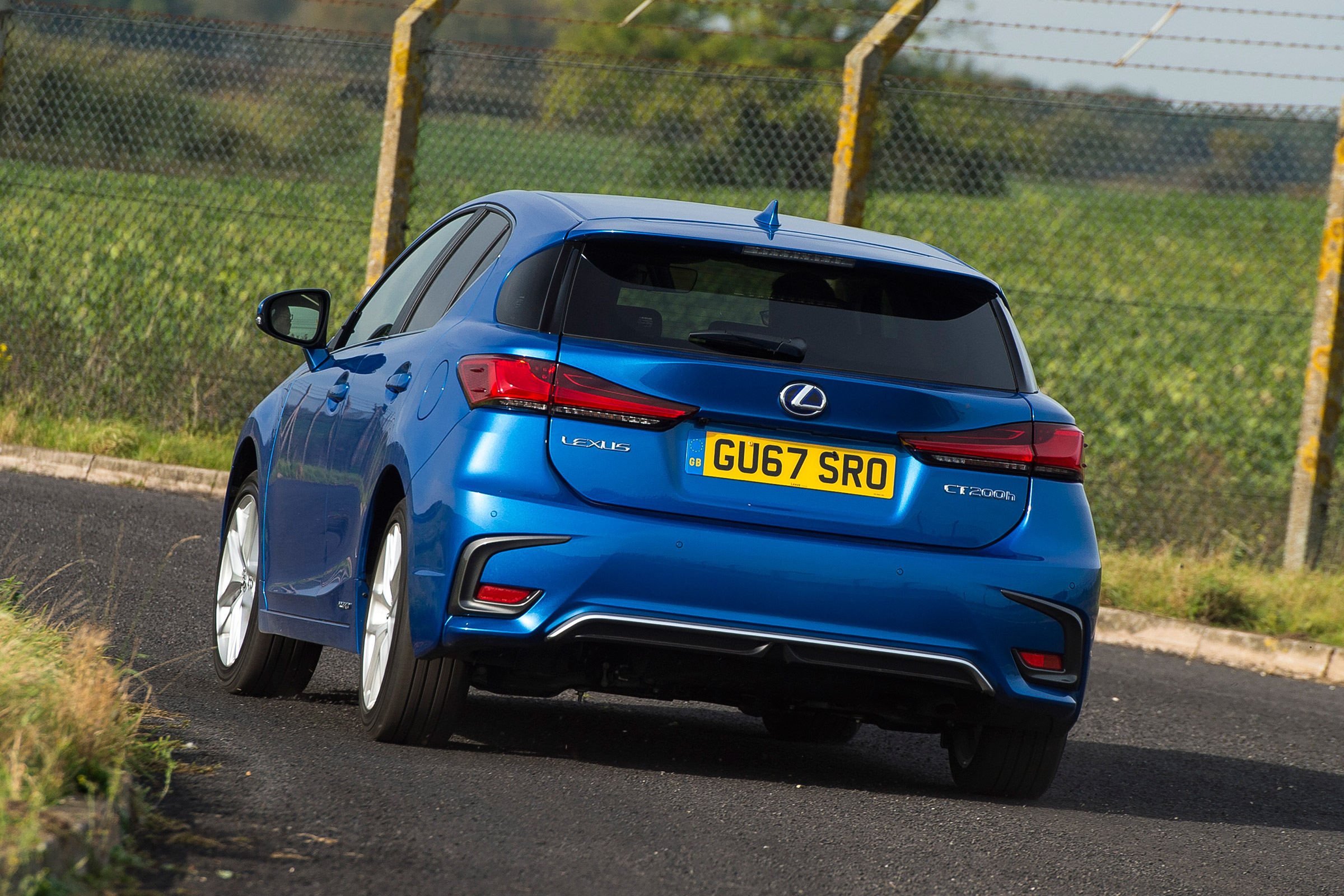 Lexus CT 200h - rear cornering