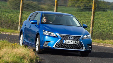 Lexus CT 200h - front cornering