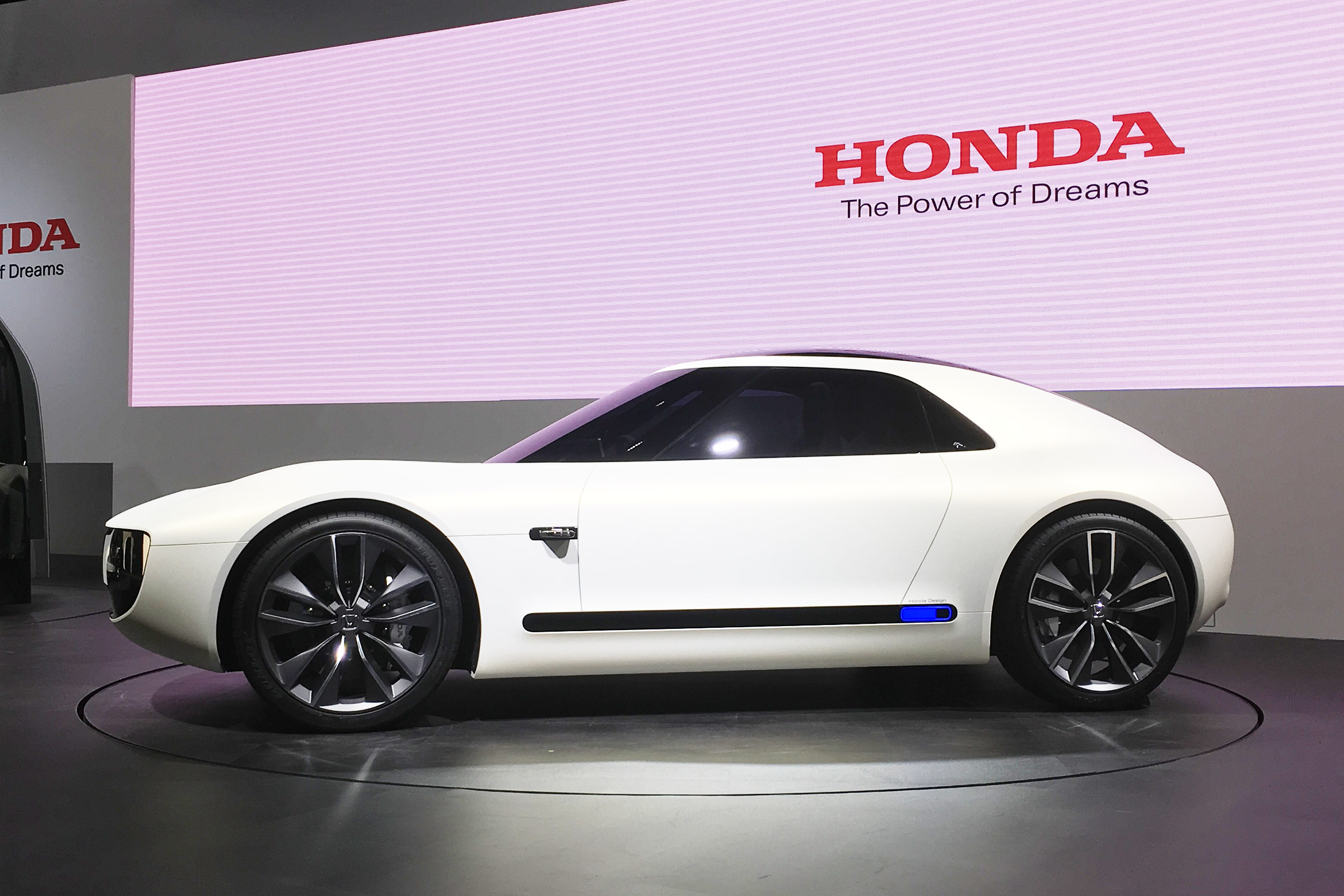 Honda Sports EV concept - side static