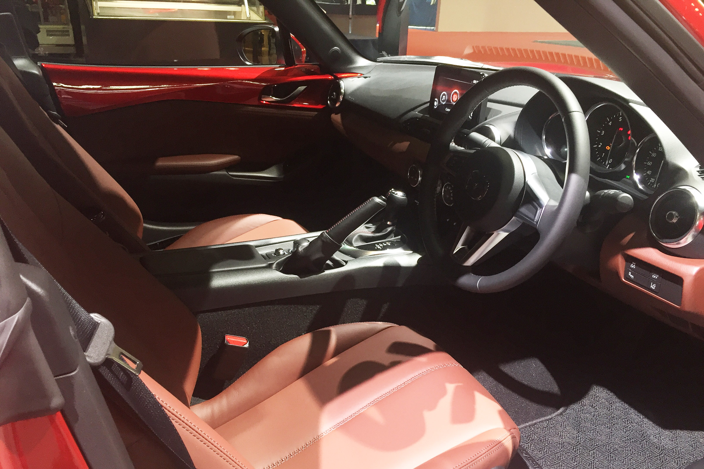 Mazda MX-5 RF - Tokyo update dash