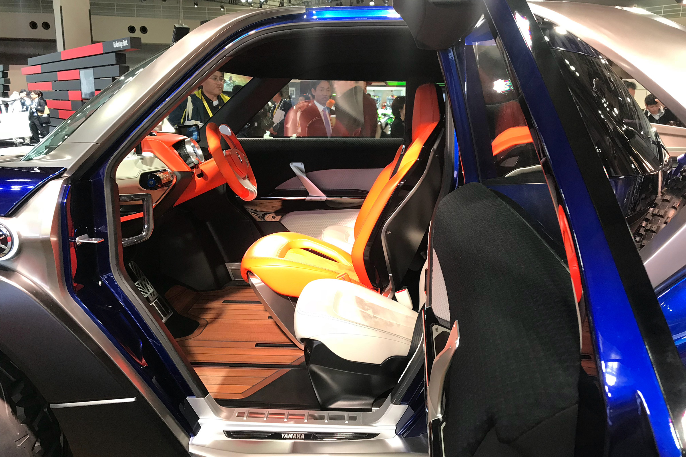 Yamaha Cross Hub Concept - Tokyo interior