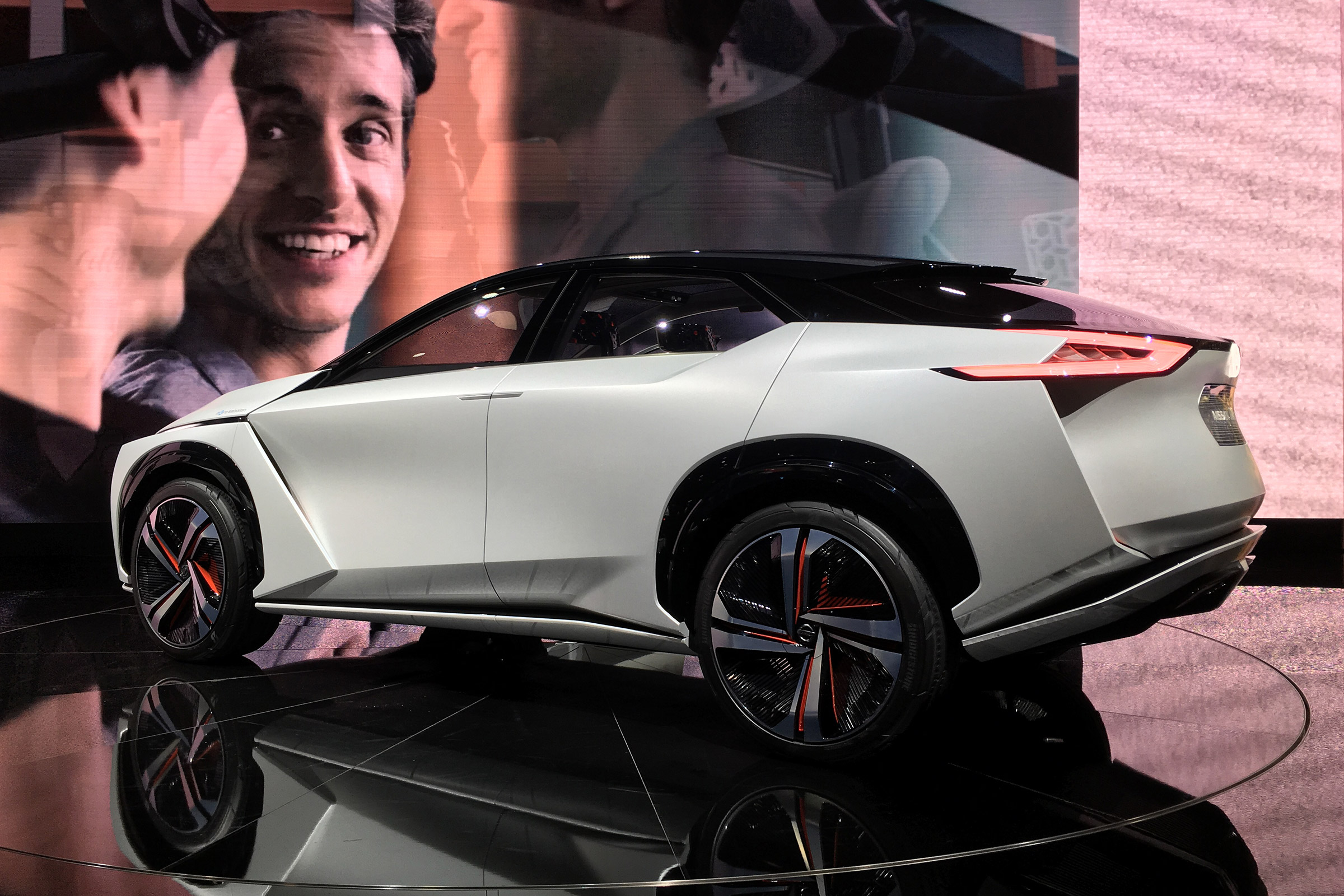 Nissan IMx SUV concept - Tokyo rear