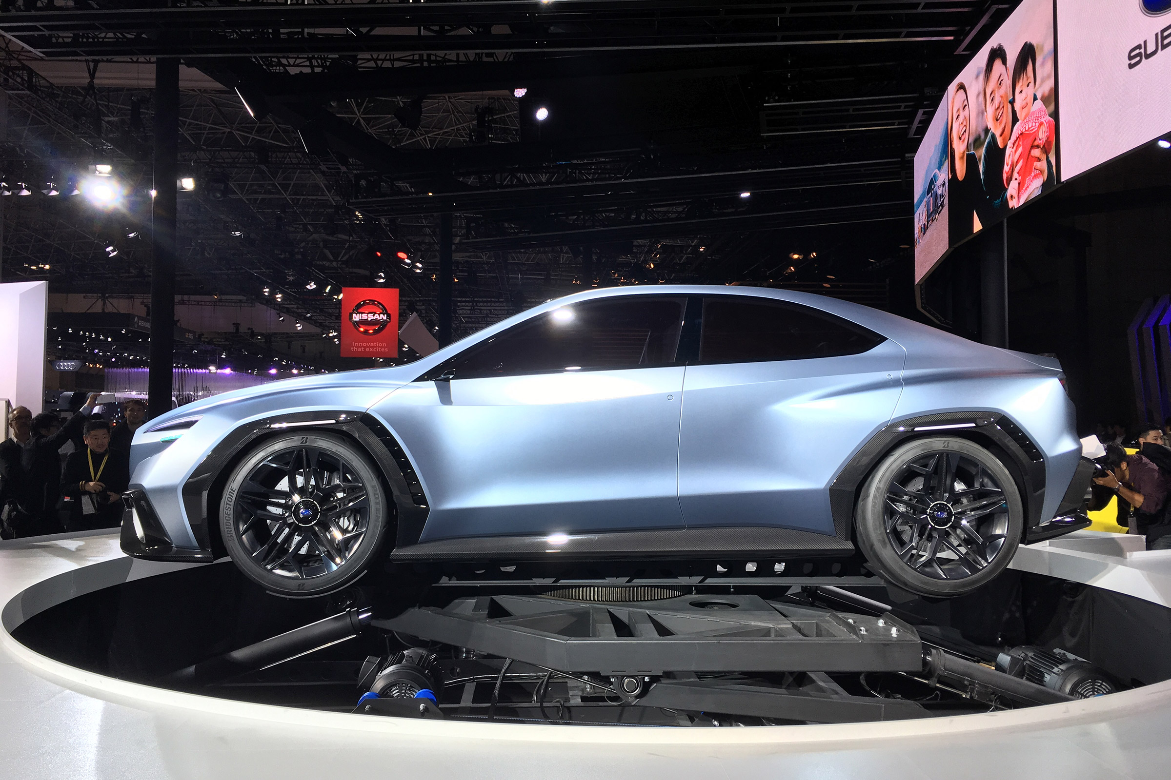 Subaru VIZIV Performance Concept - side