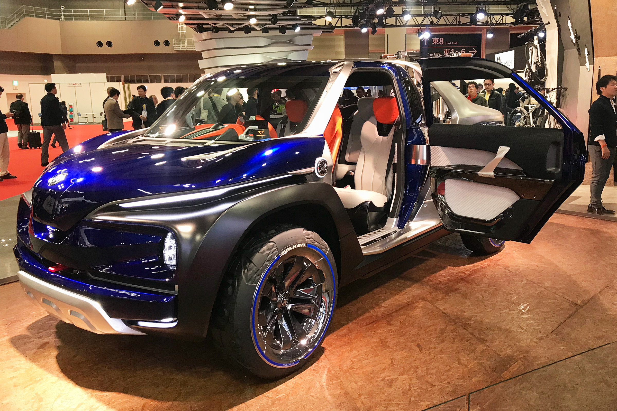 Yamaha Cross Hub Concept - Tokyo front/side